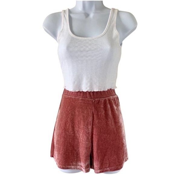 Women's Shorts Crushed Velvet Velour High Rise Waist Elastic waistband Rose Pink - Picture 2 of 14